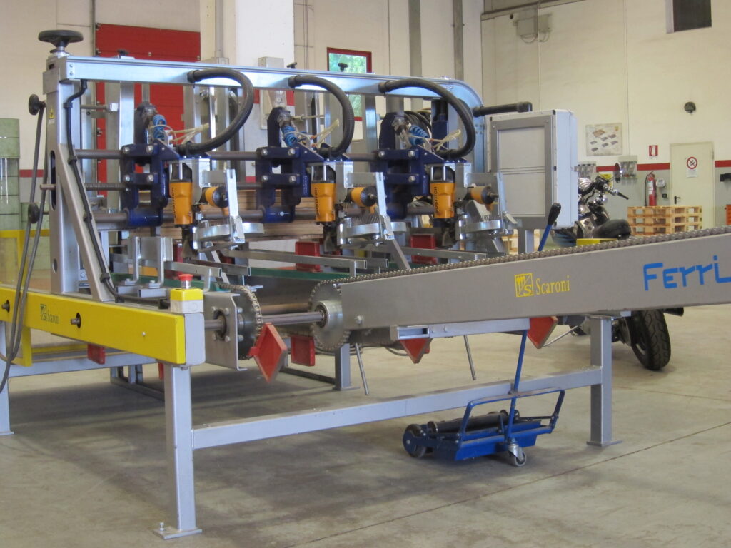 Macchinari industriali per automazione e lavorazione pallet - Tecnologie avanzate Scaroni per economia circolare